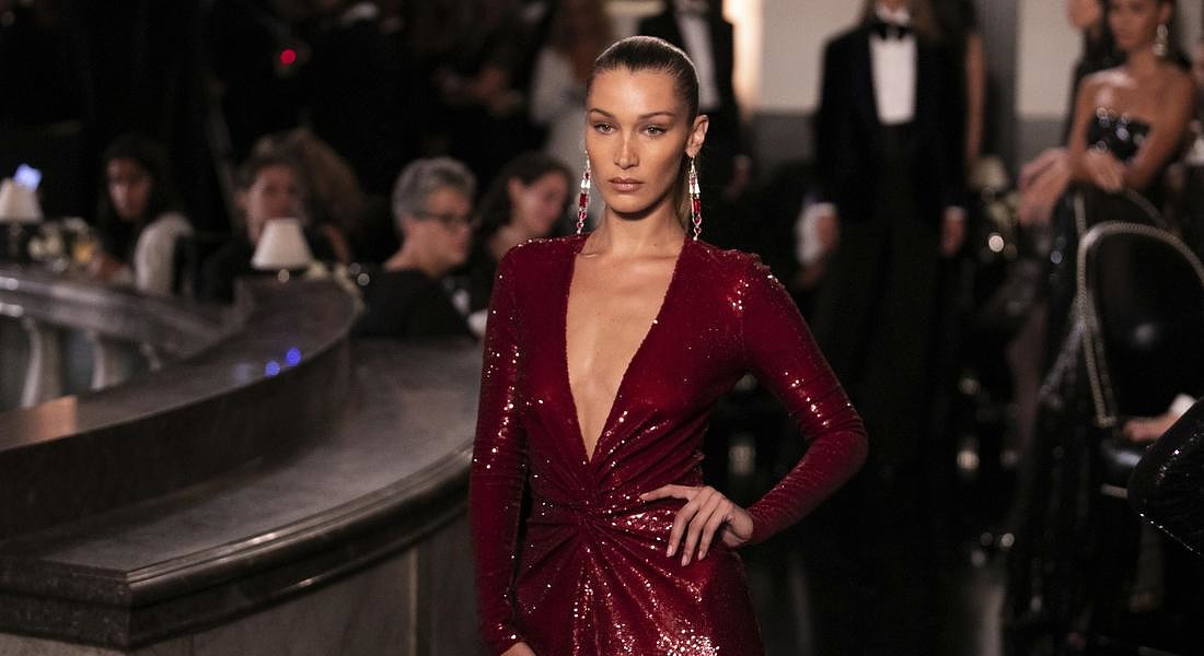 Bella Hadid models the Ralph Lauren collection during Fashion Week © AP