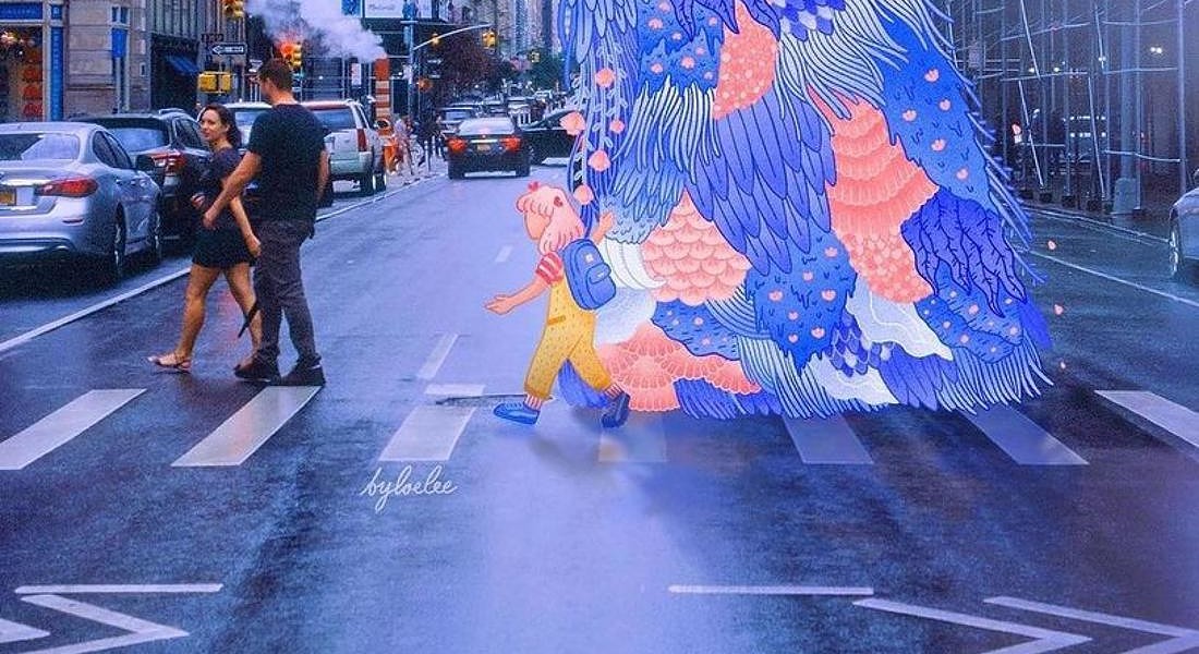Il colore e la fantasia si riprendono le citta' colpite dalla pandemia con figure caripointe che  incarnano la speranza , qui una delle opere di @byloelee , foto da facebook di Pantone New York © ANSA