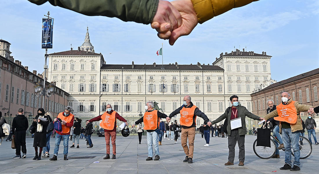 Manifestazione 'Cerchio degli uomini' a Torino © ANSA