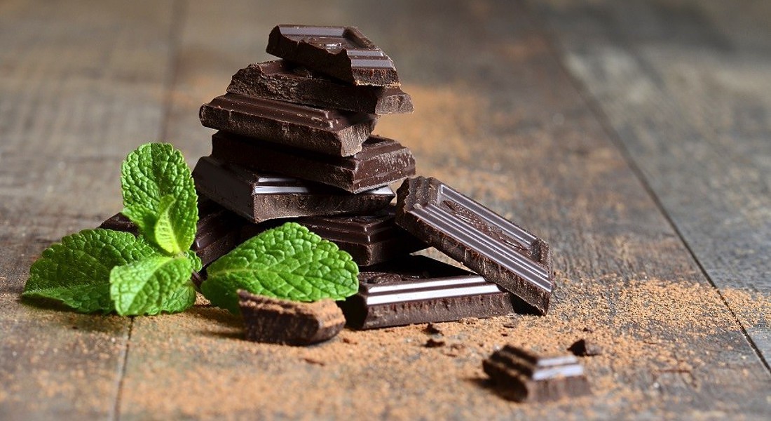 il cioccolato fondente, il vero cibo del buonumore, un antidepressivo naturale @ Unaitalia © Ansa