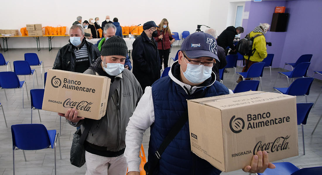 Embraco: consegna pacchi del Banco Alimentare ai lavoratori © ANSA