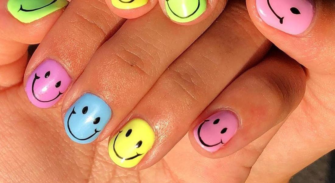 Gli smile sulle unghie, la ricerca di come ralizzarli � cresciuta del 654 per cento  nell'ultimo anno, report Trendalytics © ANSA