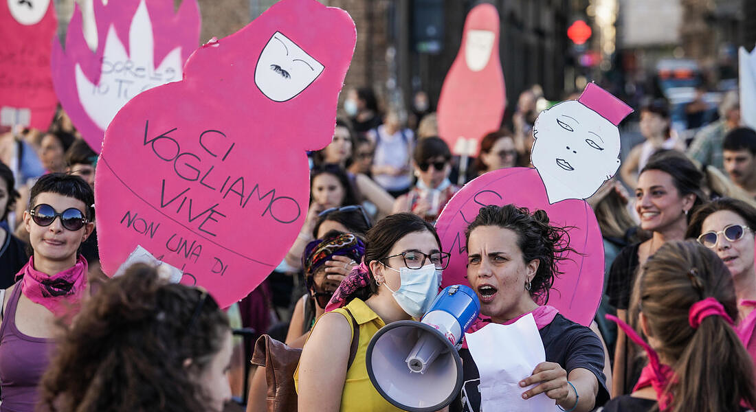 Torino: Non Una di Meno contro femminicidi e violenze di genere © ANSA