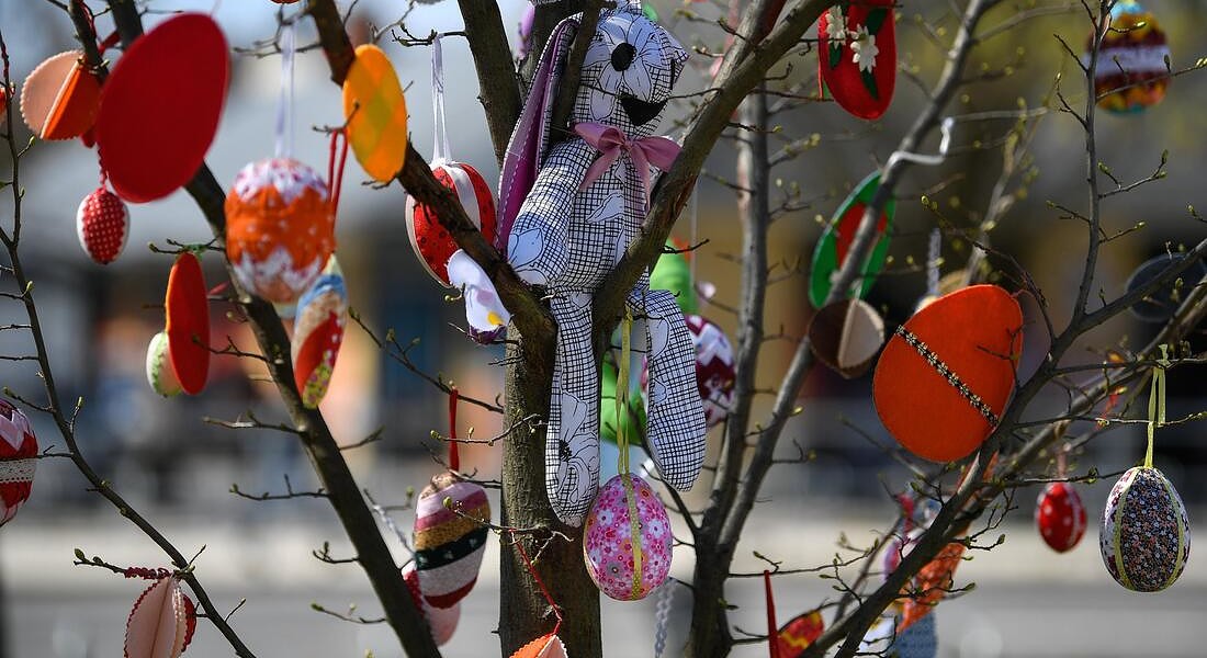 Easter decoration in Hajduszoboszlo © EPA