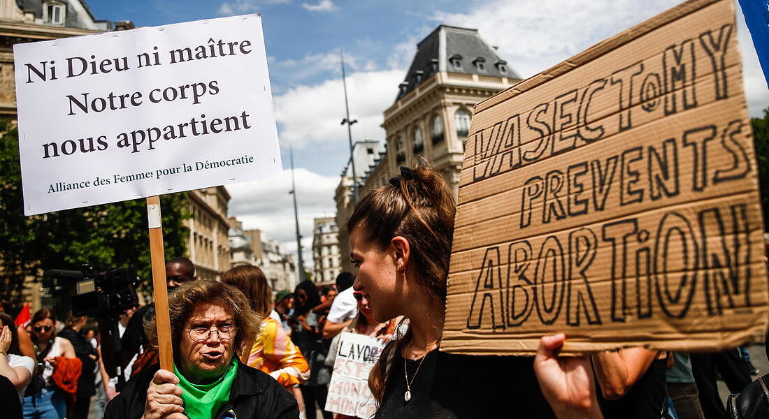 Abortion rights demontration in Paris © EPA