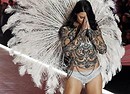 Moda: Victoria's Secret, Adriana Lima appende le ali (ANSA)
