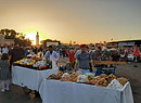 MARRAKECH foto di Alessandra Magliaro - nella piazza di Jemaa el Fna al tramonto (ANSA)