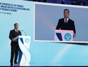 "Medvedev eterno numero 2, gli serve assistenza mentale" (ANSA)