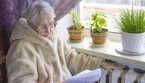 Freddo a casa, rischi salute per 3mln di anziani (ANSA)