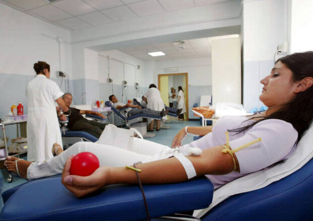 Gay: Corte Ue, ok a esclusione da donatori sangue © ANSA 