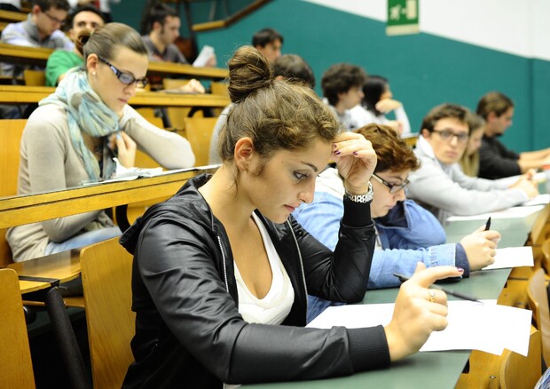 Universita':Eurostat,Italia fanalino di coda Ue per laureati © ANSA