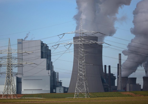 Centrale a lignite della RWE in Germania © EPA
