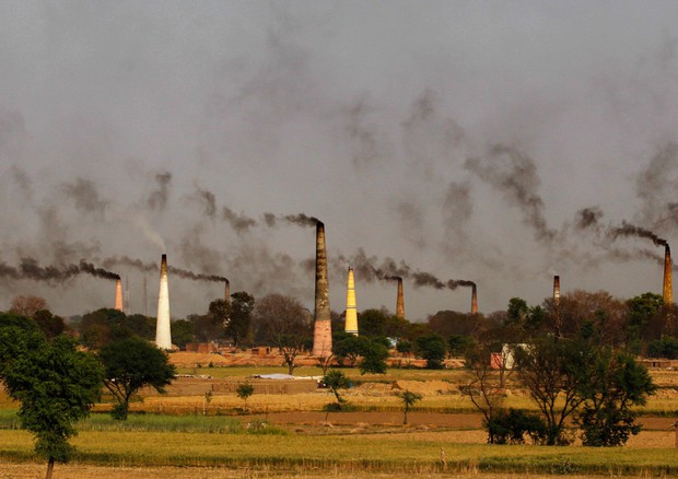 Clima: India; smog a New Delhi, 'targhe alterne' dal 2016 © AP