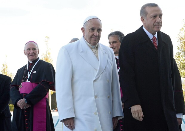 Papa Francesco e il presidente turco Erdogan in una foto d'archivio © EPA