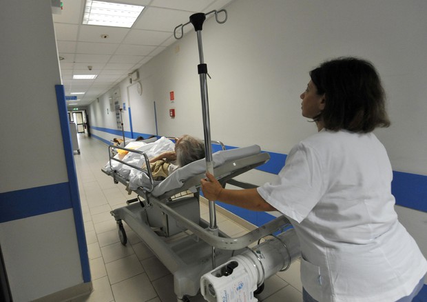 In 7 anni 12mila infermieri in meno nella sanità pubblica © ANSA