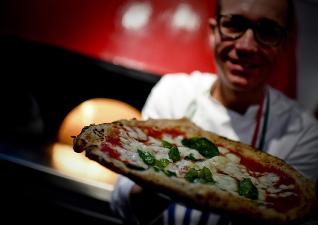 Pizza: arte pizzaiuolo napoletano patrimonio Unesco © ANSA 