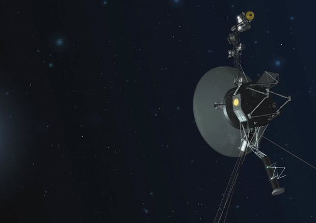Rappresentazione artistica della sonda Voyager 2 nello spazio interstellare (fonte: NASA/JPL-Caltech) © Ansa