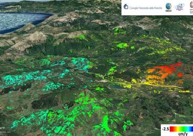 Mappa della velocità di deformazione del suolo nella zona del Pollino tra il 2012 e il 2014 (Fonte: Irea-Cnr, Ingv, Asi, Protezione civile) © Ansa