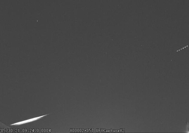 Il bolide osservato dalla telecamera a Cuneo (fonte: IMTN (Italian Meteor and TLE Network), stazione di Cuneo/ Associazione Astrofili Bisalta) © Ansa