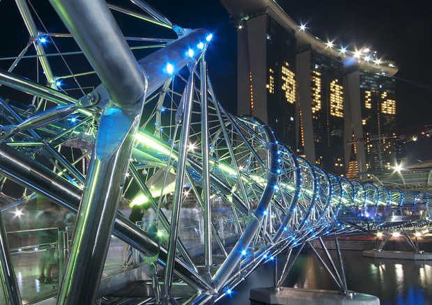 Il Double Helix bridge a Marina Bay, Singapore (fonte: William Cho) © Ansa