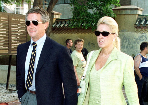 Morto Carlo Benetton (foto d'archivio con la moglie) © EPA