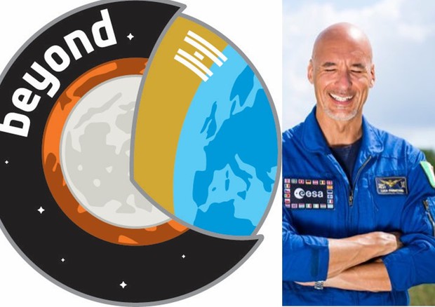 L'astronauta Luca Parmitano accanto al logo della sua nuova missione, Beyond (fonte: ESA per entrambe le immagini) © Ansa