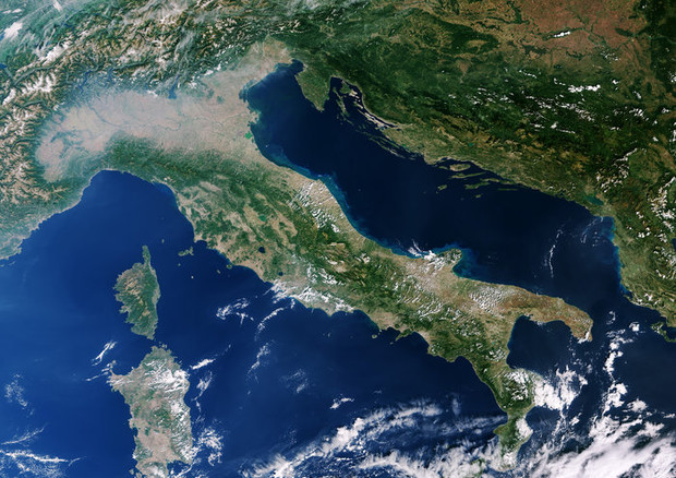 L'Italia e il Mediteraneo sono fra le zone più ensibili ai cambiamenti climatici (fonte: Copernicus Sentinel data 2016), ESA, CC BY-SA 3.0 IGO) © Ansa