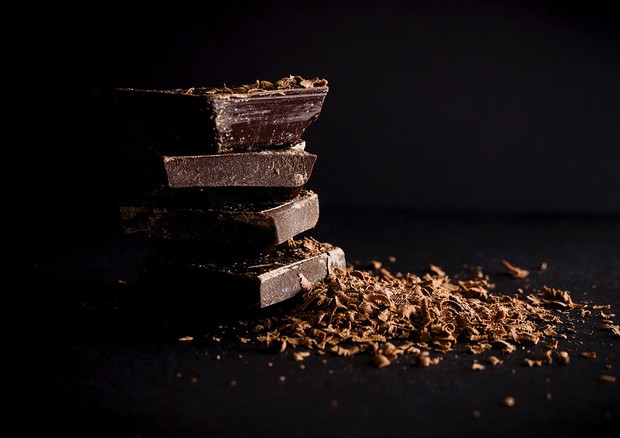 Cioccolato fondente (fonte: Pixabay) © Ansa