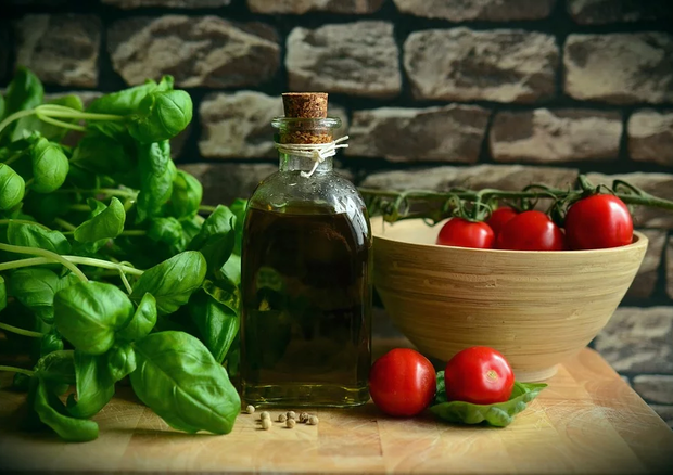 La dieta mediterranea fa bene a chi è in sovrappeso (fonte: pixabay) © Ansa