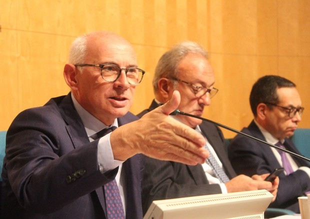 A sinistra il presidente e amministratore delegato della Sogesid, Enrico Biscaglia © Ansa