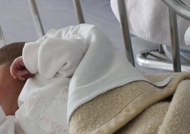 Società di Pediatria, scuotimento violento del neonato porta in 1 caso su 4 a coma © ANSA