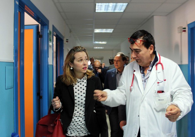 Il ministro della Salute, Giulia Grillo visita l'ospedale di Locri, 6 marzo 2019 © ANSA