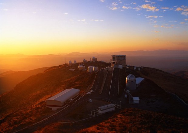 Una panonarima dell'Osservatorio de La Silla (fonte: ESO) © Ansa