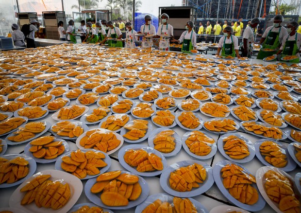 Cresce il consumo di mango in Italia, +70% di ordini nel food delivery © ANSA