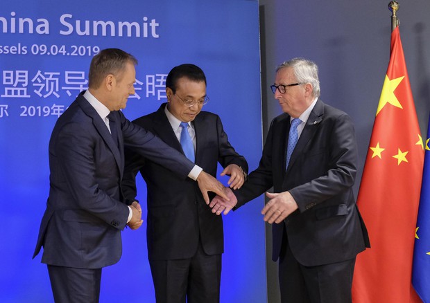 Accordo Ue-Cina, collegare Via Seta alle reti europee © EPA