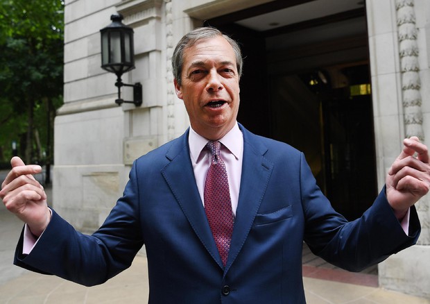 Ue: Farage, spero in un gruppo con il M5S all'Eurocamera © EPA