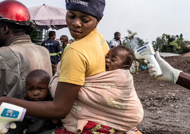 Ebola, il Ruanda chiude i confini con il Congo © EPA