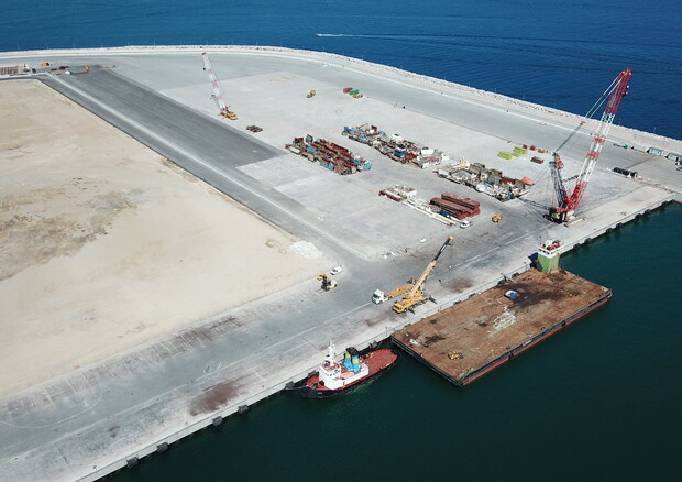 Un'area del porto di Piombino © ANSA