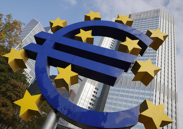 Allarme Bce sugli Npl, rischio 'effetto baratro' © EPA