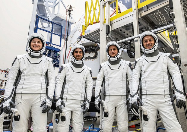 L’equipaggio della missione Crew-3 pronto al lancio verso la Stazione spaziale (fonte: SpaceX) © Ansa
