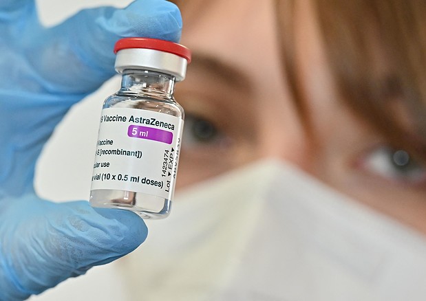 Una dose di vaccino AstraZeneca © AFP