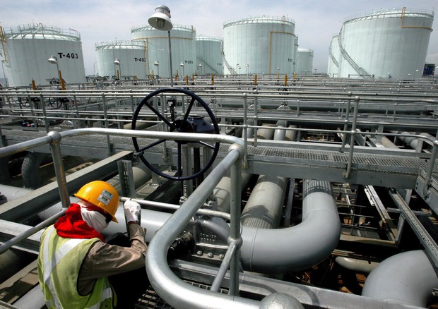 Impianto di stoccaggio di petrolio © EPA