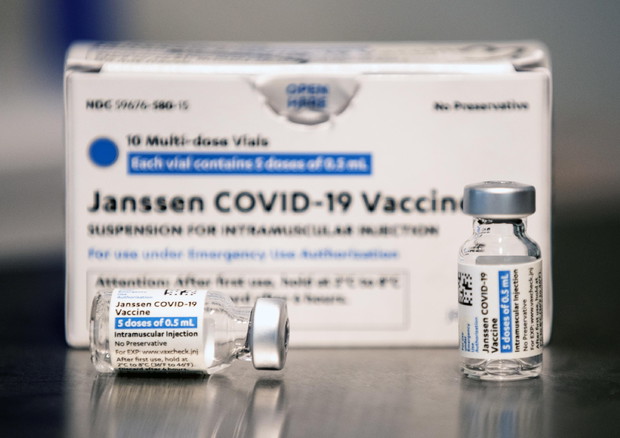 Fiale di vaccino anti Covid Johnson&Johnson © EPA