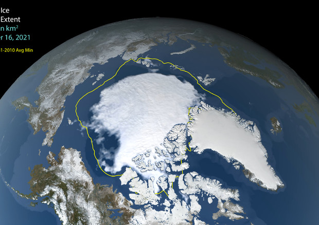 La riduzione dei ghiacci artici nel settembre 2021 (fonte: NASA) © Ansa
