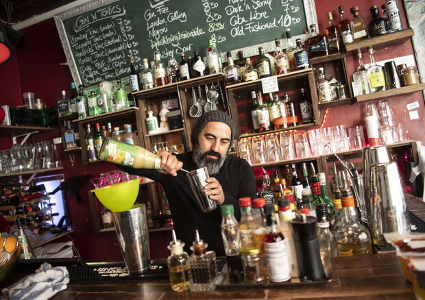 Mixology, da cocktail a distillati tutto su mondo bar © ANSA