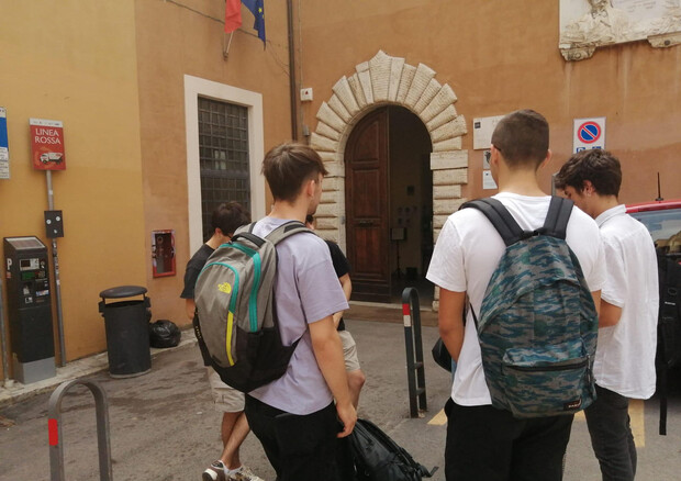 Maturit?: studenti Perugia, felici e sereni dopo tensione © ANSA