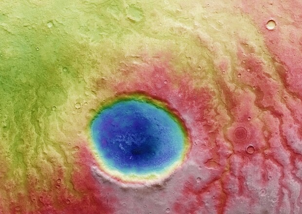 Un'immagine di Marte ottenuta dai dati raccolti da Mars Express il 25 aprile 2022, nella regione chiamata Aonia Terra (Fonte: ESA/DLR/FU Berlin, CC BY-SA 3.0 IGO) © Ansa