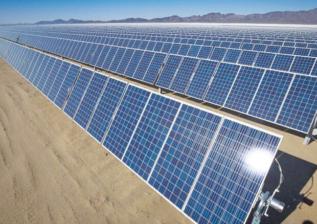 In Oman, un impianto fotovoltaico da 18 campi di calcio (foto d'archivio) © ANSA