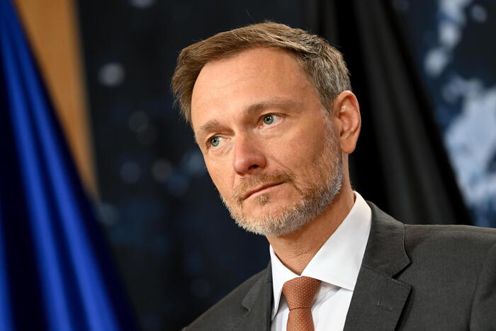 Lindner se sincera sobre el ESM y pide una reducción de la deuda del 1 % anual – Europa