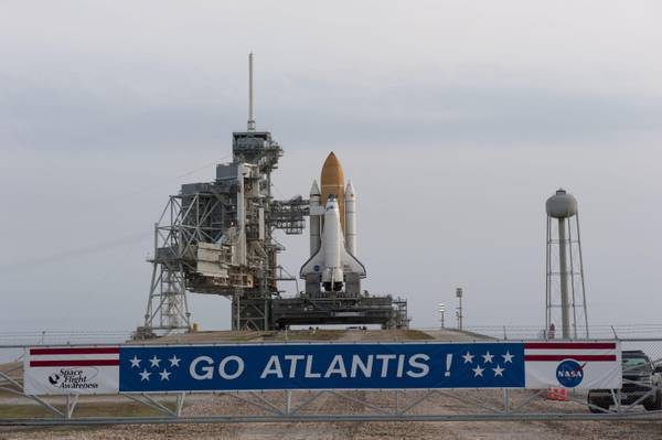 L'Atlantis in attesa del lancio (fonte: NASA)